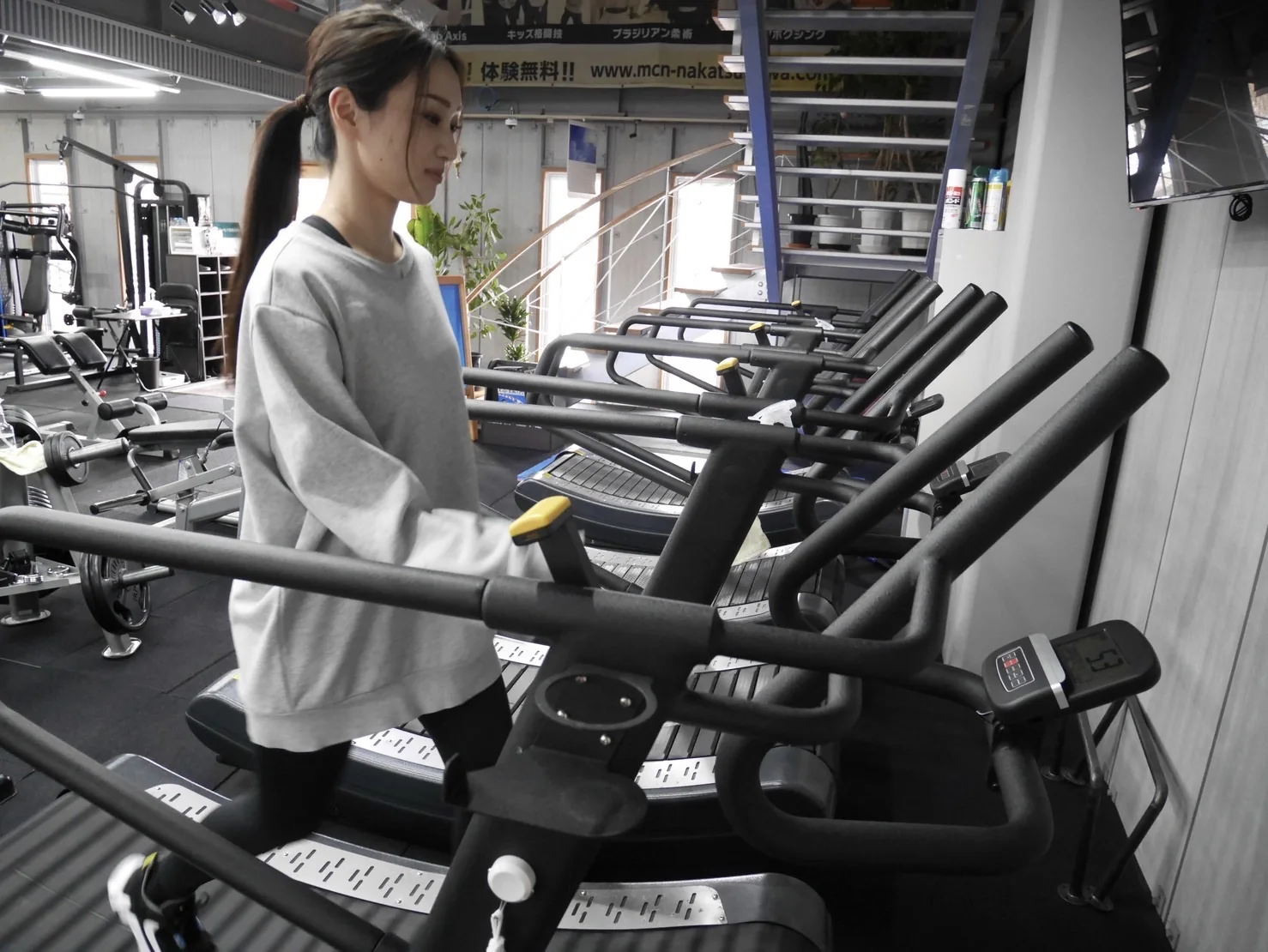 RunFit 24で自走式トレッドミルを利用する様子